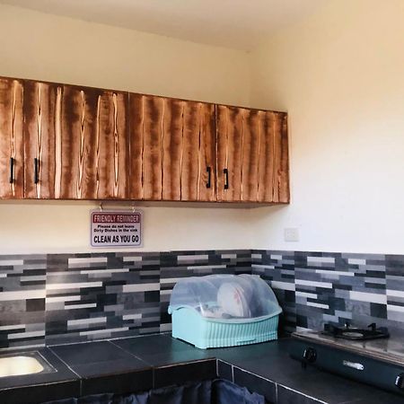 Richville Little Boracay Guest House Calatagan ภายนอก รูปภาพ