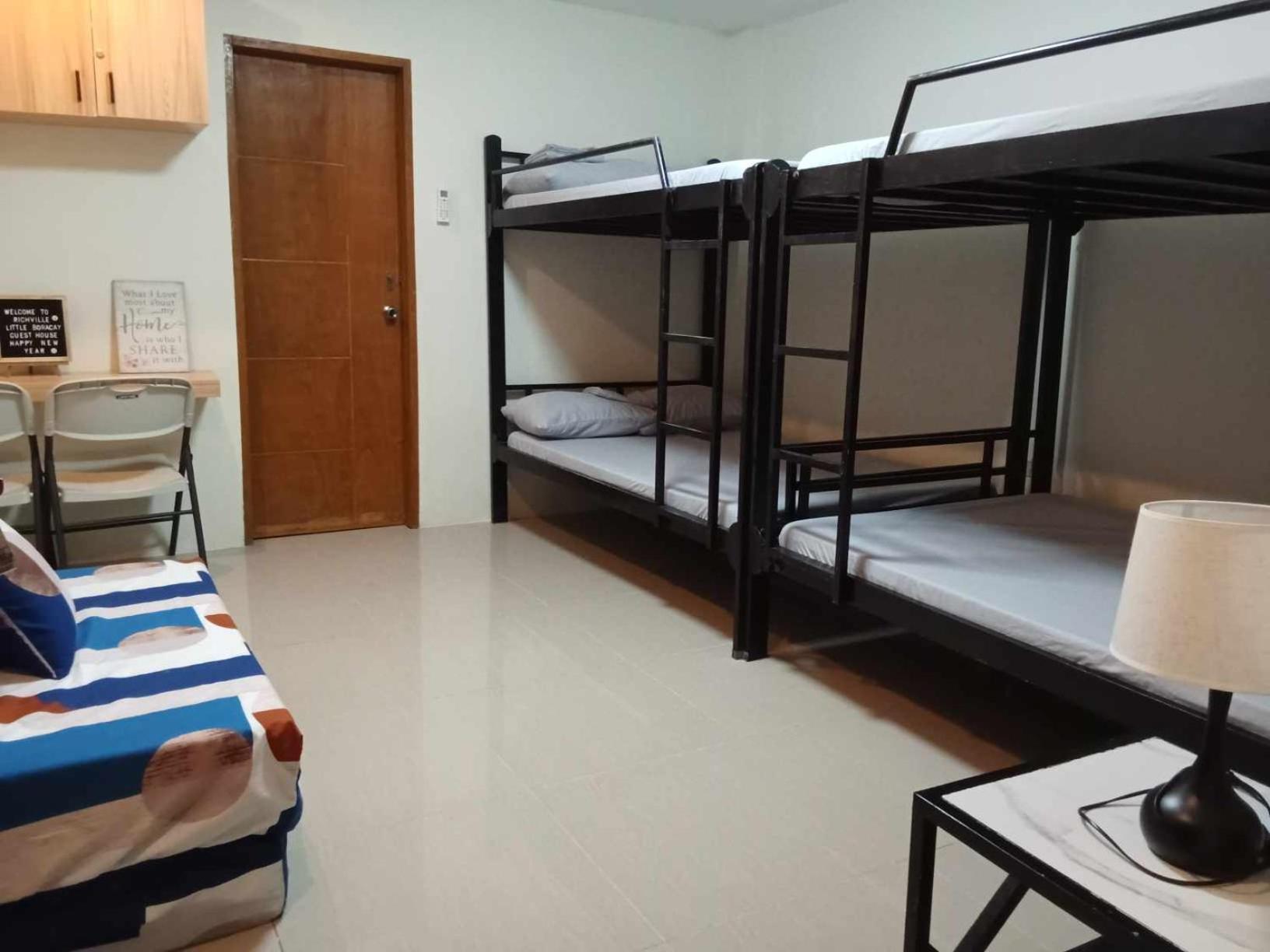 Richville Little Boracay Guest House Calatagan ภายนอก รูปภาพ