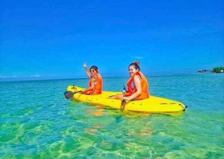 Richville Little Boracay Guest House Calatagan ภายนอก รูปภาพ