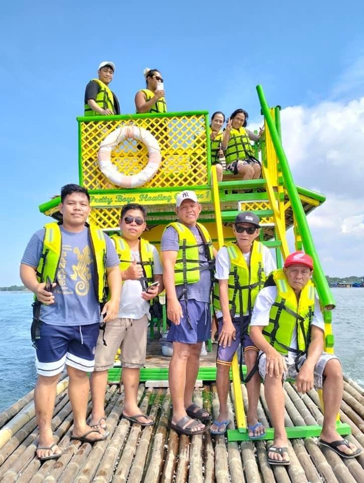 Richville Little Boracay Guest House Calatagan ภายนอก รูปภาพ