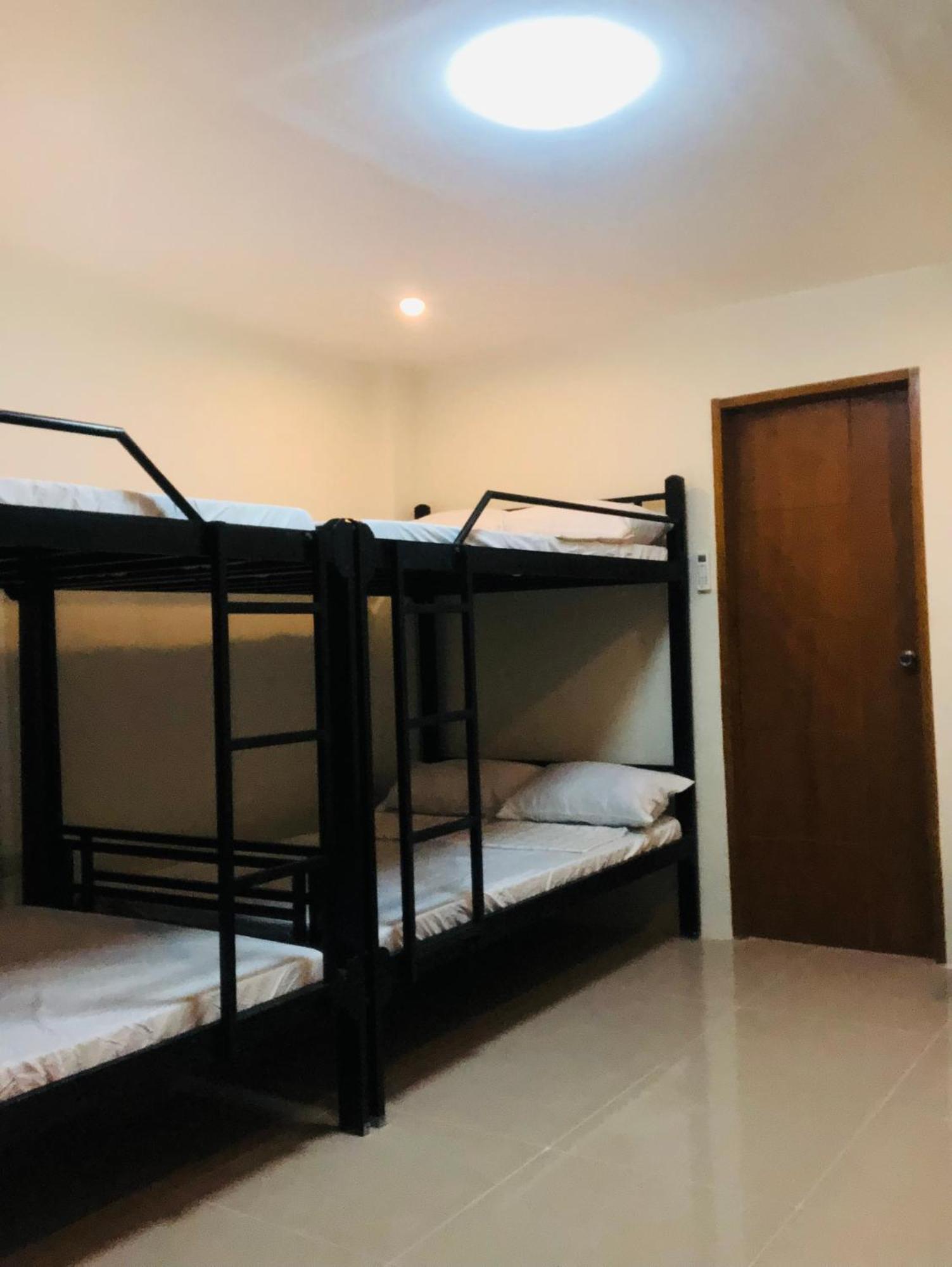 Richville Little Boracay Guest House Calatagan ภายนอก รูปภาพ