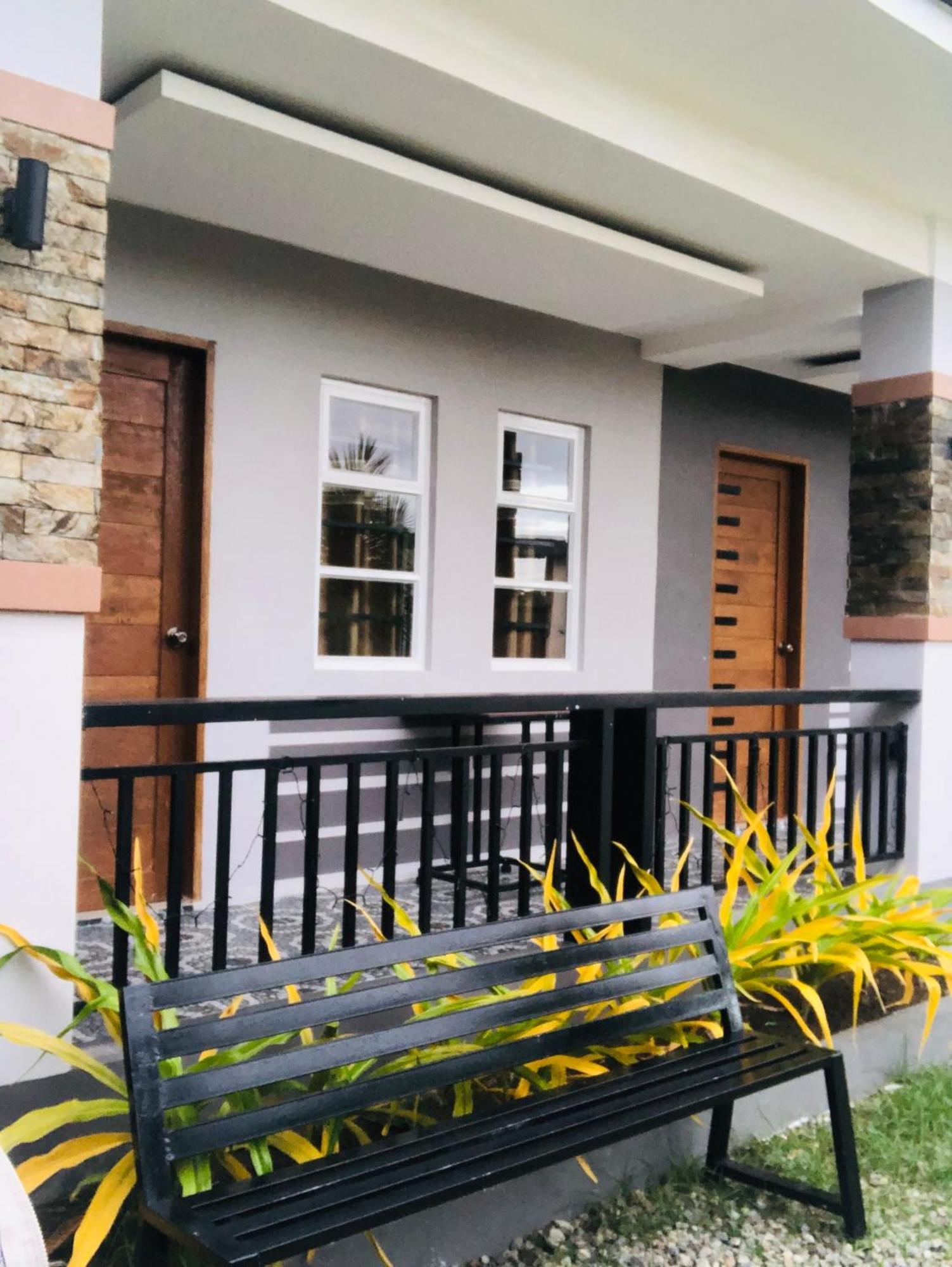 Richville Little Boracay Guest House Calatagan ภายนอก รูปภาพ