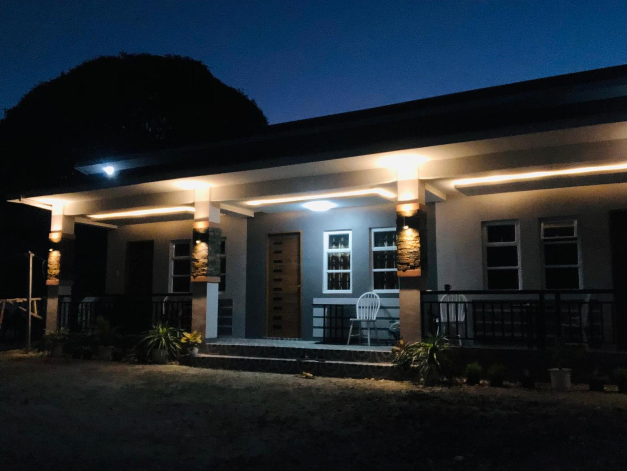 Richville Little Boracay Guest House Calatagan ภายนอก รูปภาพ